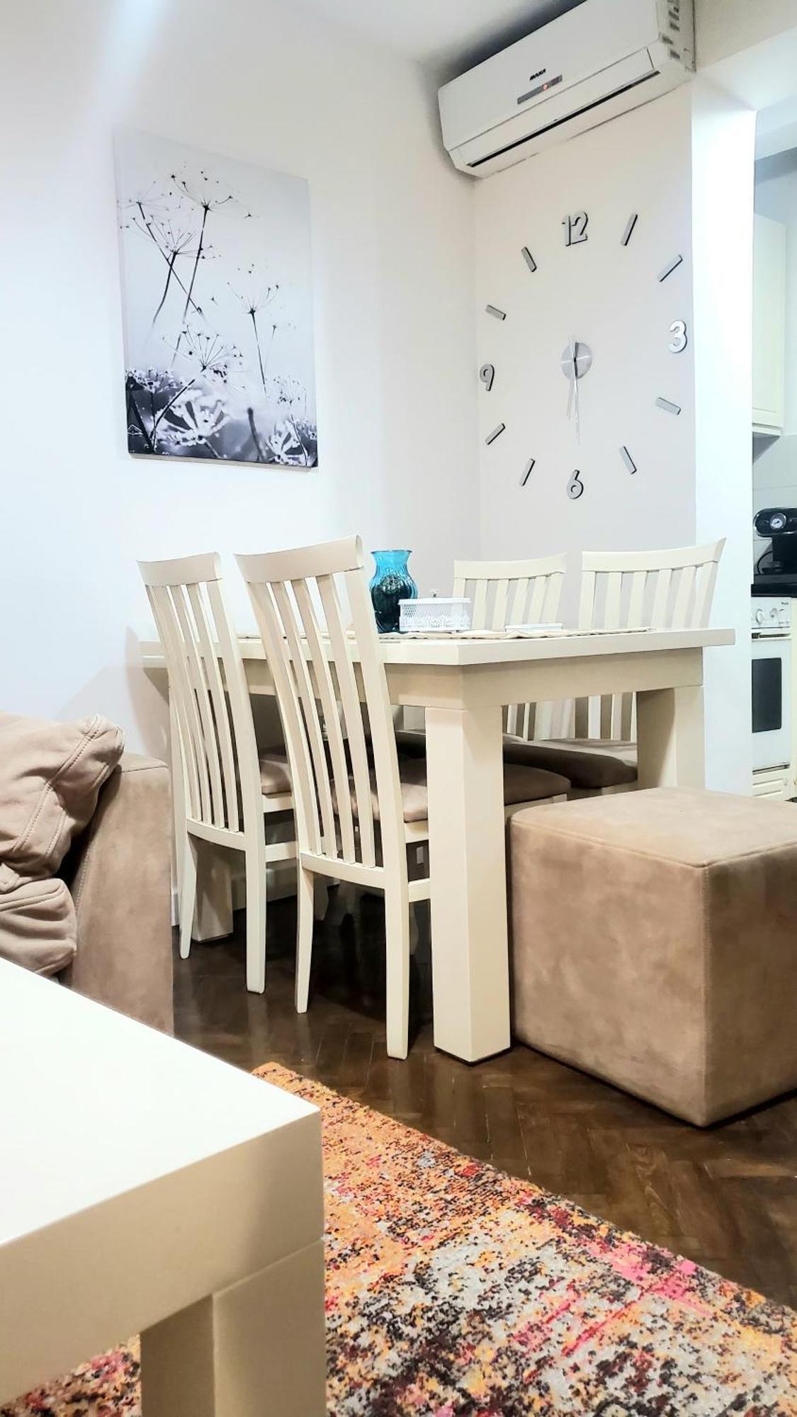Tulips Central - Entire Apartment Τίρανα Εξωτερικό φωτογραφία