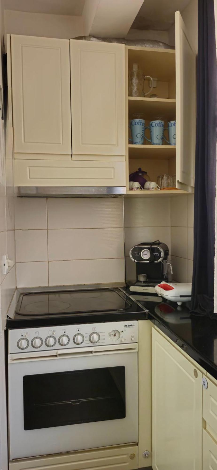 Tulips Central - Entire Apartment Τίρανα Εξωτερικό φωτογραφία