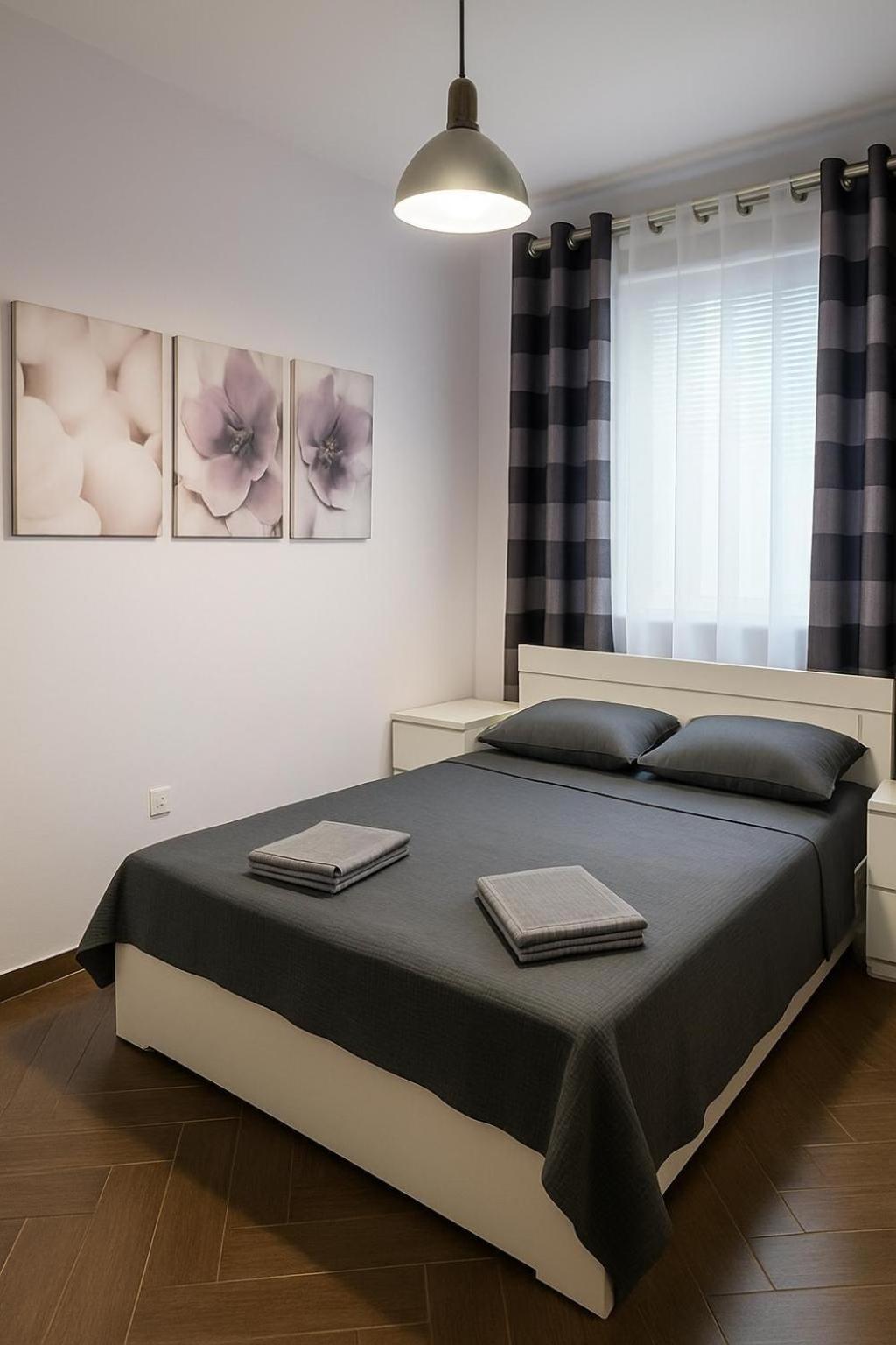 Tulips Central - Entire Apartment Τίρανα Εξωτερικό φωτογραφία